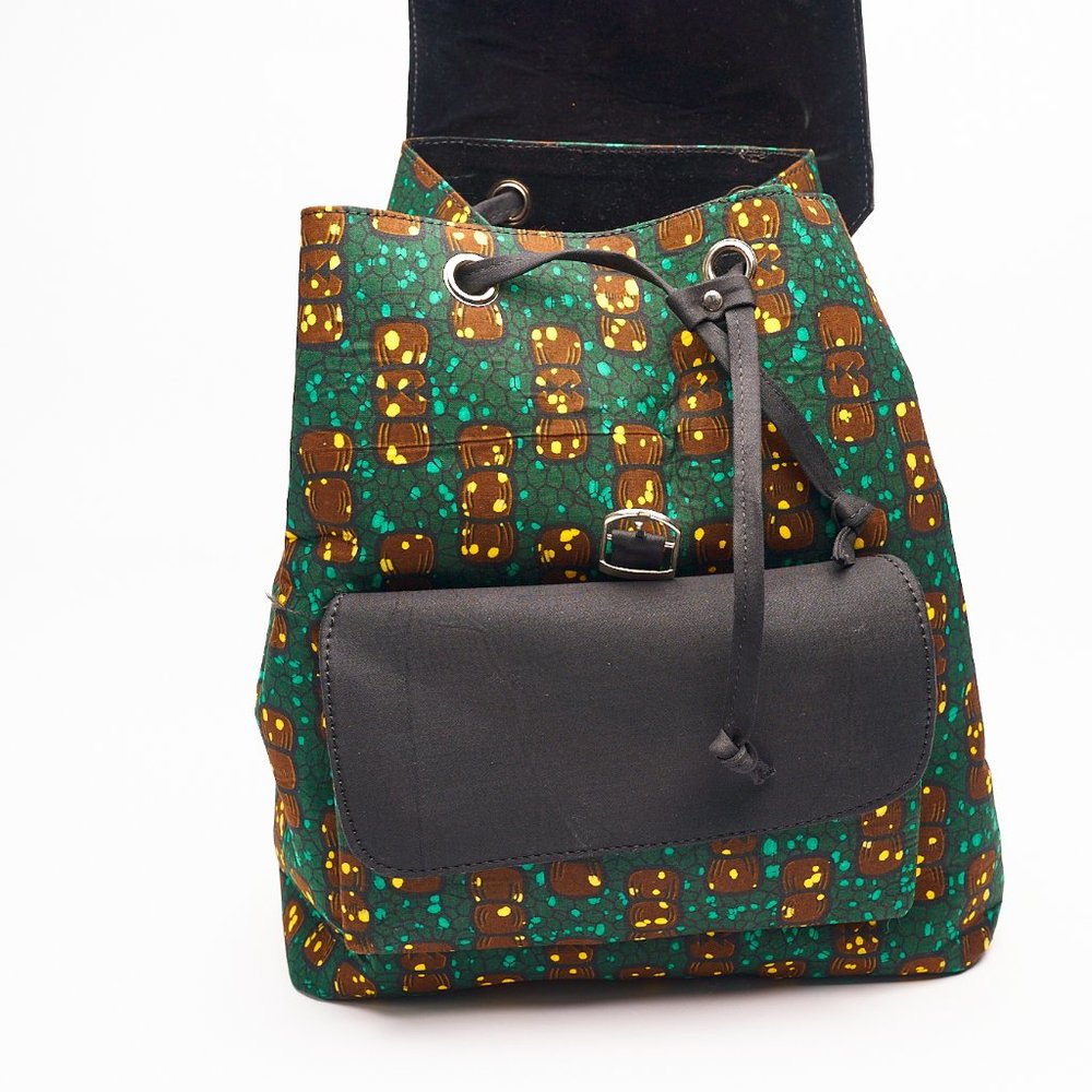 Backpack - Picture 5 of 6